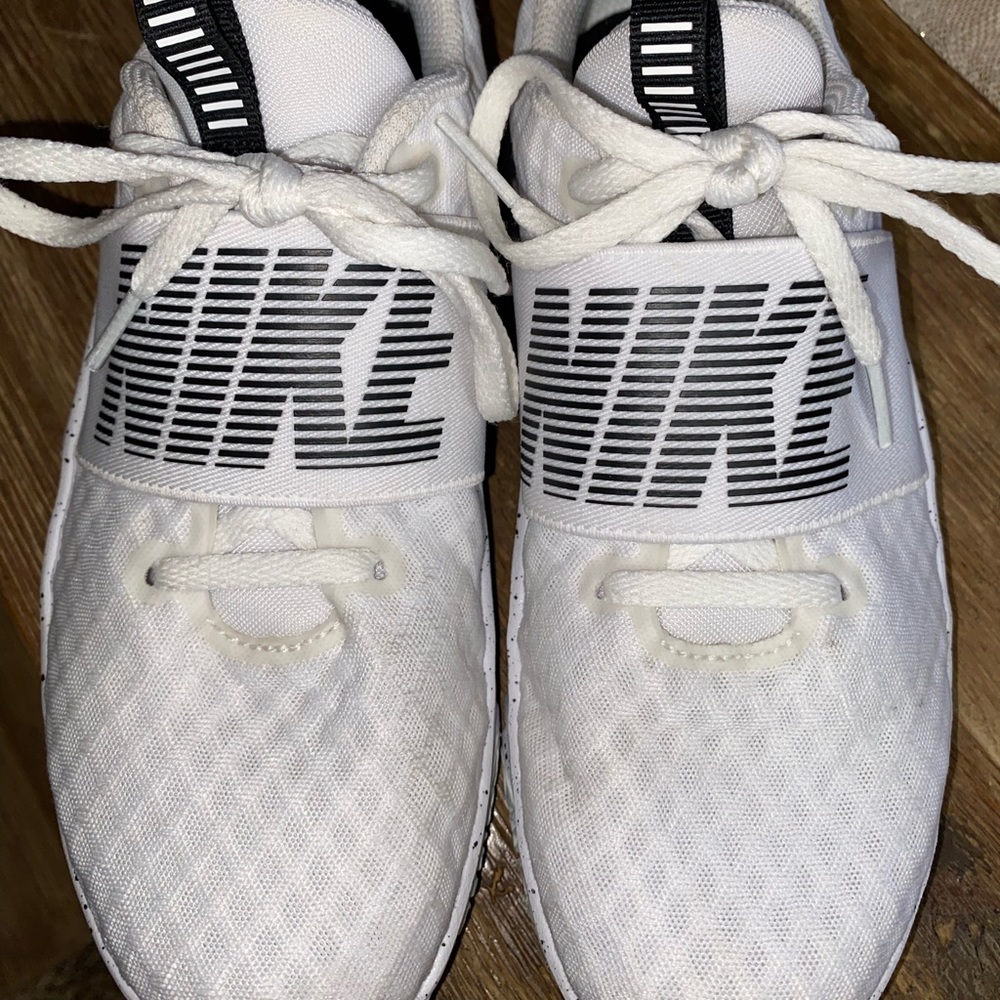 Womens size 5 “In Season TR 9 Nikes”